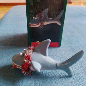 Vintage 1992 Hallmark Keepsake Ornament Tasty Christmas Shark Wreath